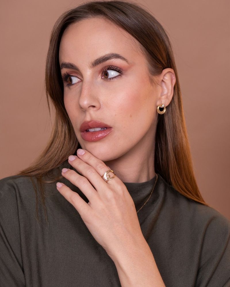 Brinco em Ouro Amarelo 18k Circular Cravejado com Diamantes